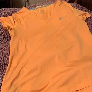 Nike pro v neck
